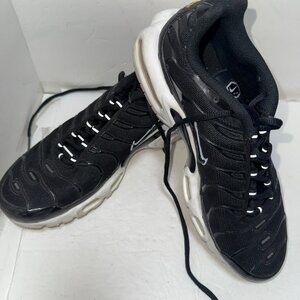 Nike Air Max Plus TN‎ Black Leather Mens Size 8.5 Sneakers AJ2029-100